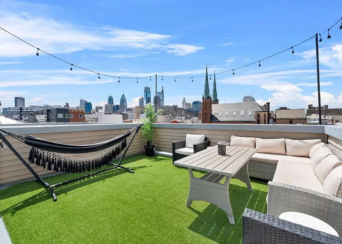 Brand New Dbl Unit Roofdeck Outdoor Patio