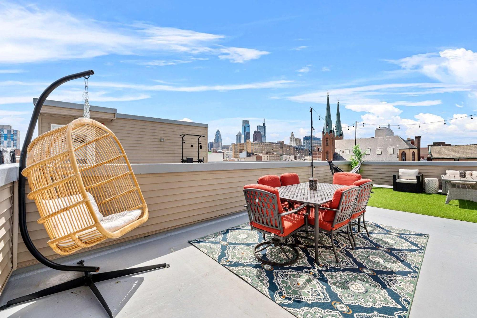 Holiday home Brand New Dbl Unit Roofdeck Outdoor Patio Philadelphia